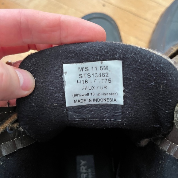 Sperry rubber rain boots